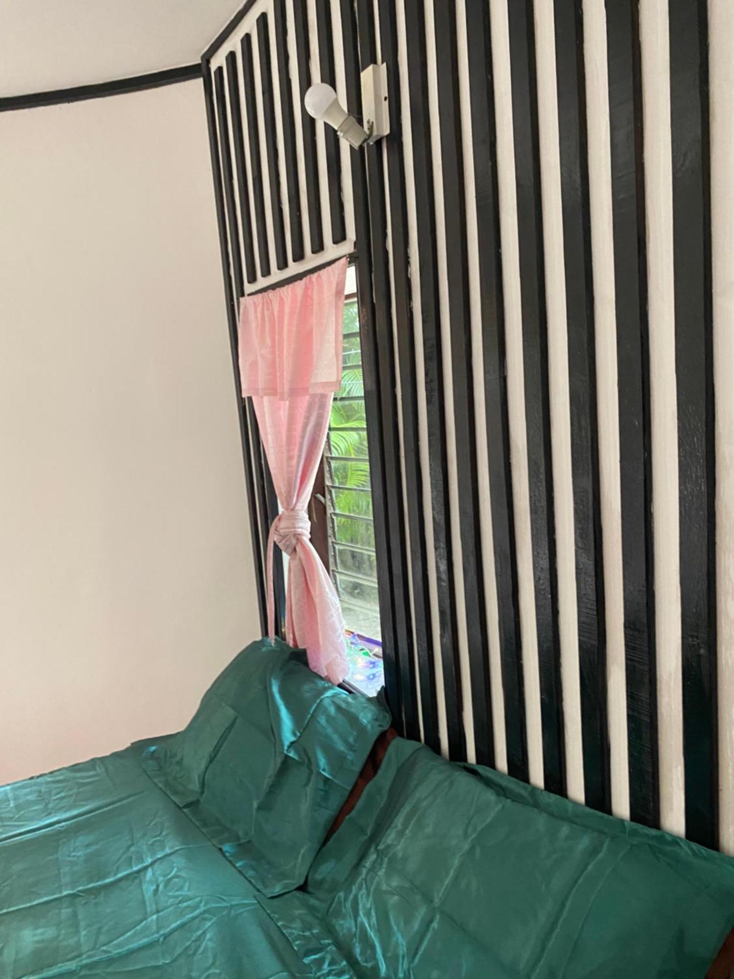 Hutofhappiness Apartment Тонгсала Екстериор снимка