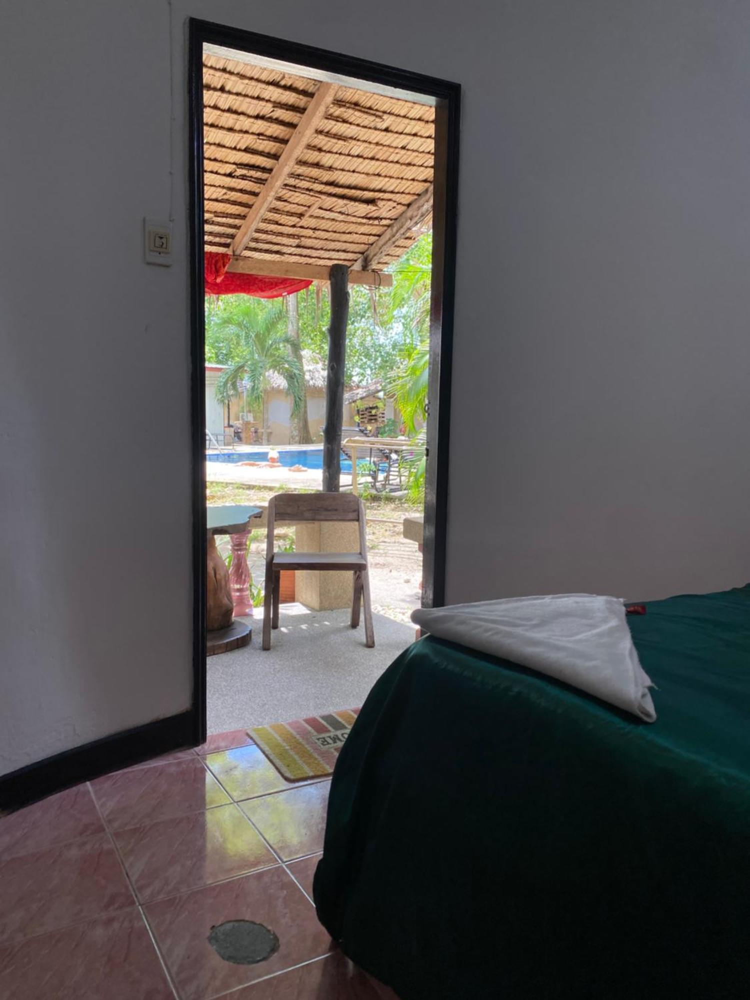 Hutofhappiness Apartment Тонгсала Екстериор снимка